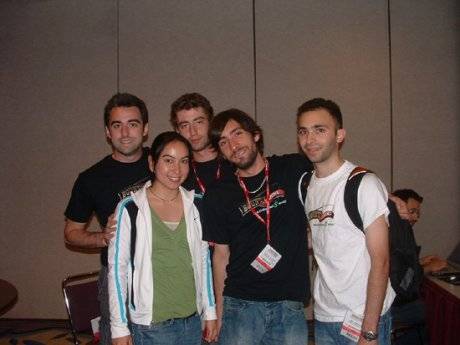 Guillaume、Matt、Francis、Ericと共にパチリ(隅っこに見えるのはRandの頭)。