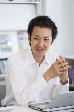 齊藤 和男氏