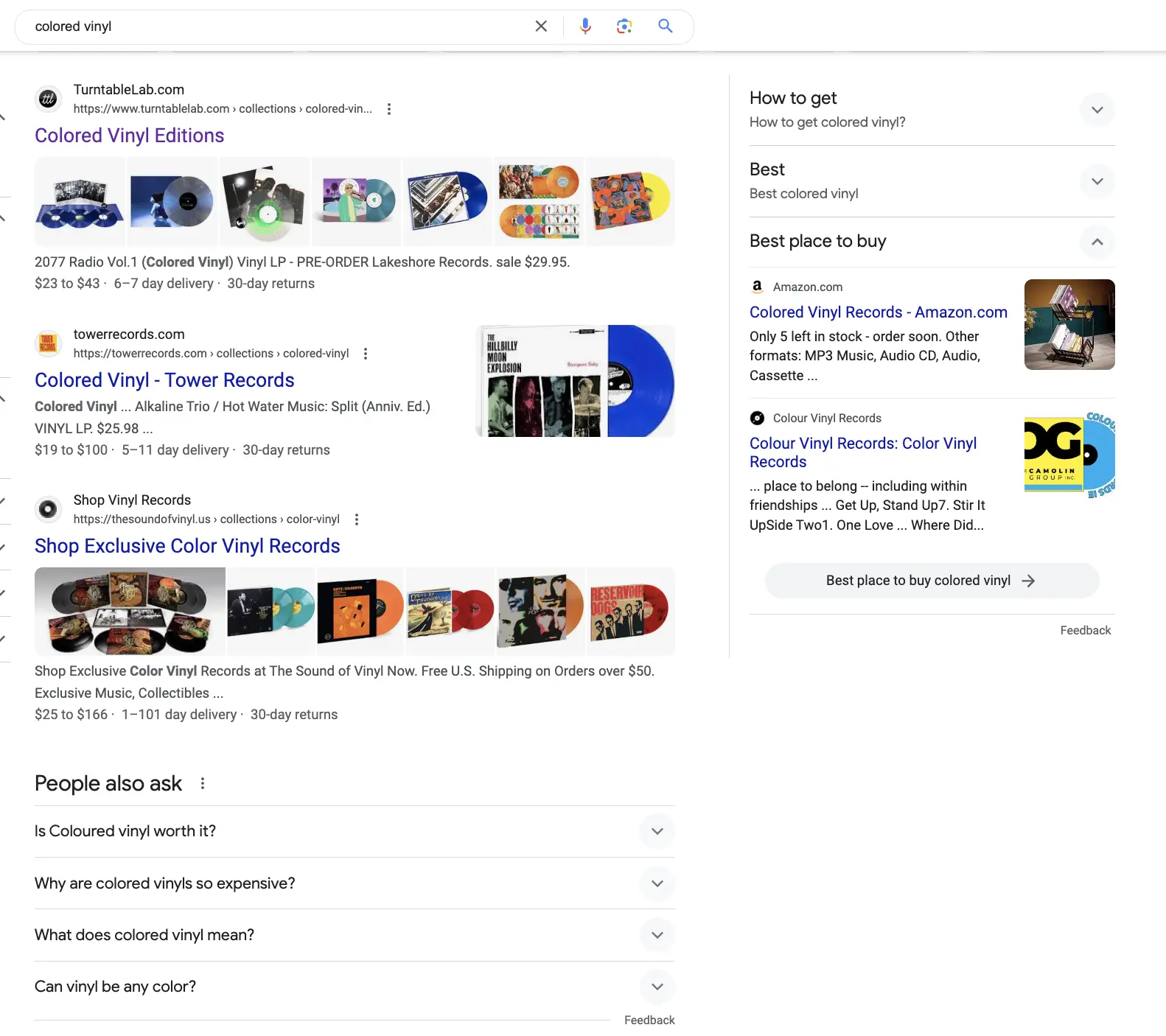 「colored vinyl」（カラーレコード）というクエリに対するグーグル検索結果のスクリーンショット。結果にはさまざまな画像が含まれている。