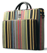Paul SmithデザインのLaptop Bag
