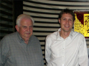 マーシャル・シモンズ氏（右）とSEOmozのSi Fishkin（左）、中国・厦門にて。