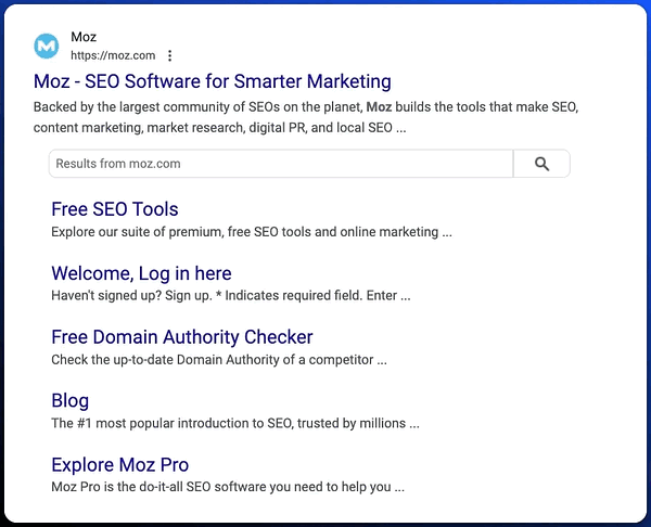 「moz」リスティングへのサイトリンクを含むグーグル検索結果のスクリーンショット。